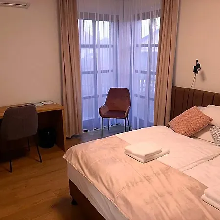 Zsindelyes Vendeghaz 3* Hajdúszoboszló
